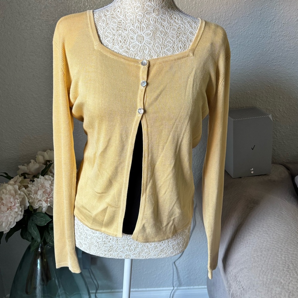 100% Silk Joseph A. Buttercup Yellow Silk Button-Front Cardigan - Picture 4 of 8